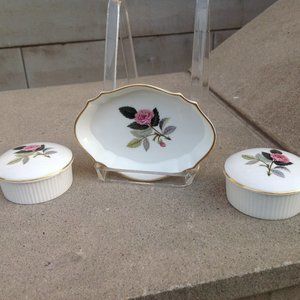 Wedgwood Bone China 3x Vanity Storage Hathaway Rose Pattern